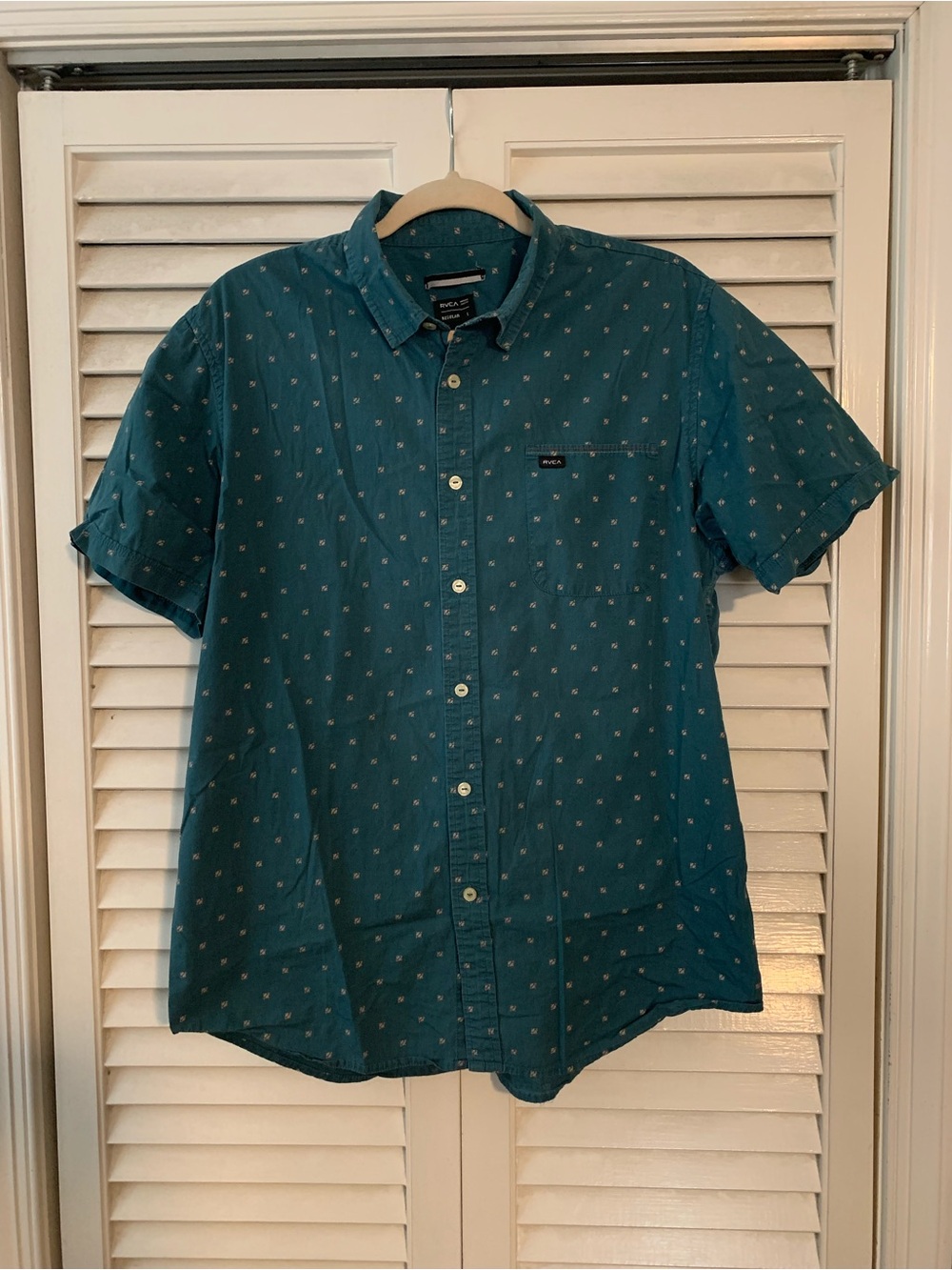 RVCA Teal Short-Sleeve Printed Button-Down Shirt